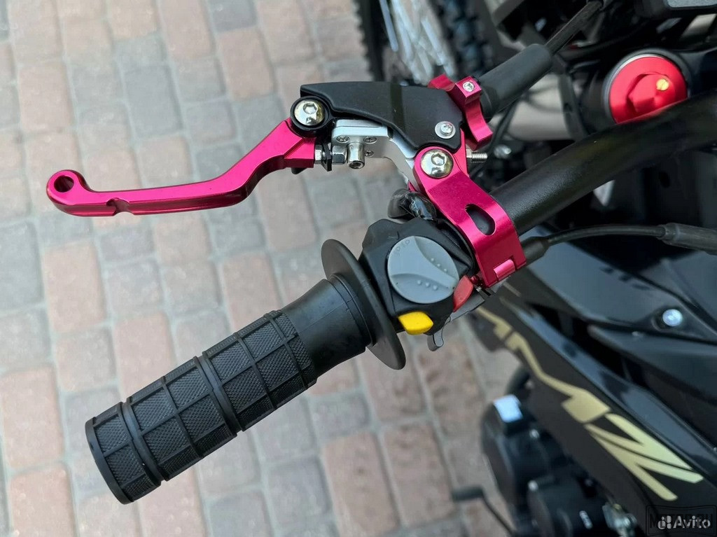 Эндуро мотоцикл MMZ S009 — надёжный кроссовый байк 300cc для бездорожья Эндуро мотоцикл MMZ S009 — надёжный кроссовый байк 300cc для бездорожья